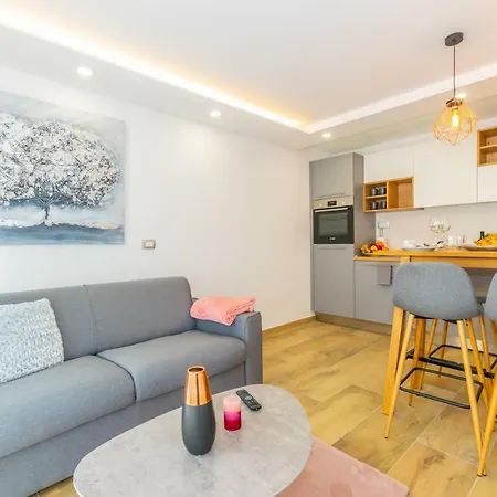 Lavanda Maslina - New Luxury Apartman Póla