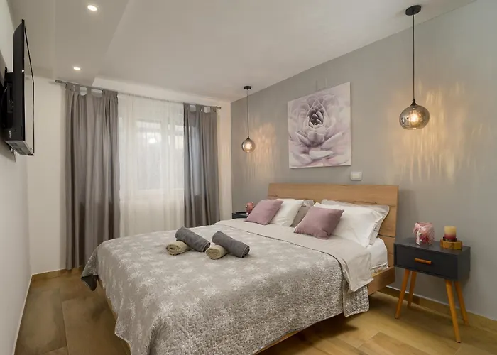 Lavanda Maslina - New Luxury Apartment *