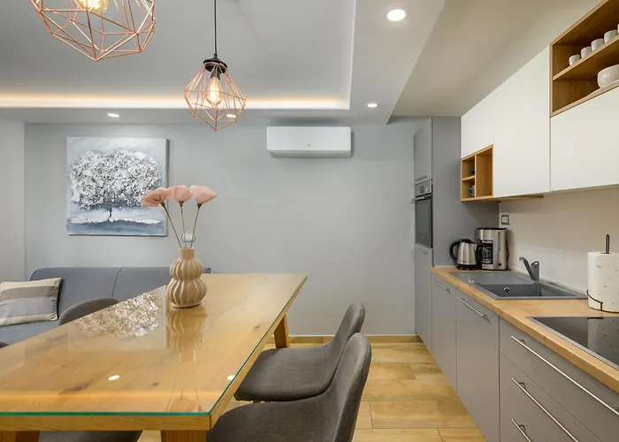 Lavanda Maslina - New Luxury Πούλα