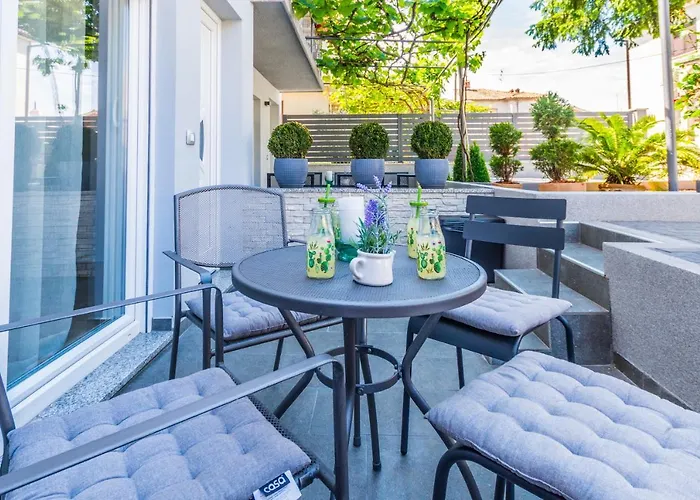 Lavanda Maslina - New Luxury Πούλα